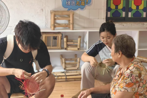 青竹织就振兴梦：中南大学子南海探寻非遗新生之路